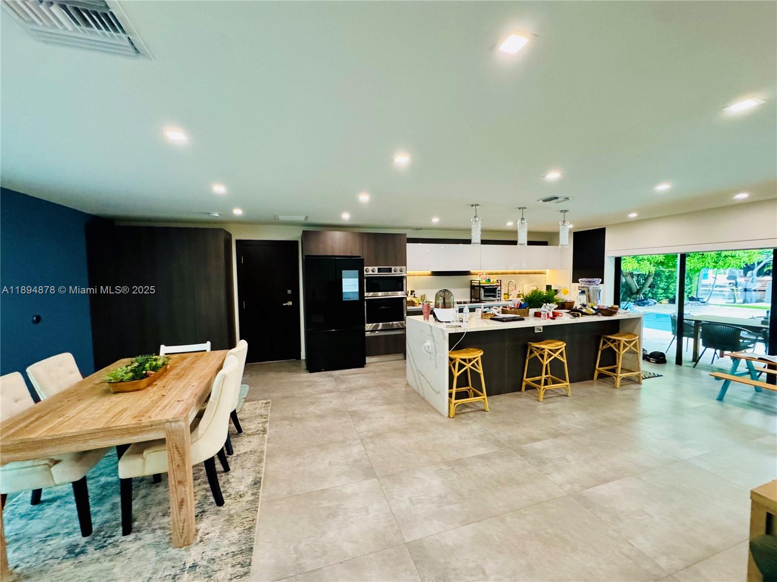 KEYSTONE ISLAND NO 4 - Residential Lease