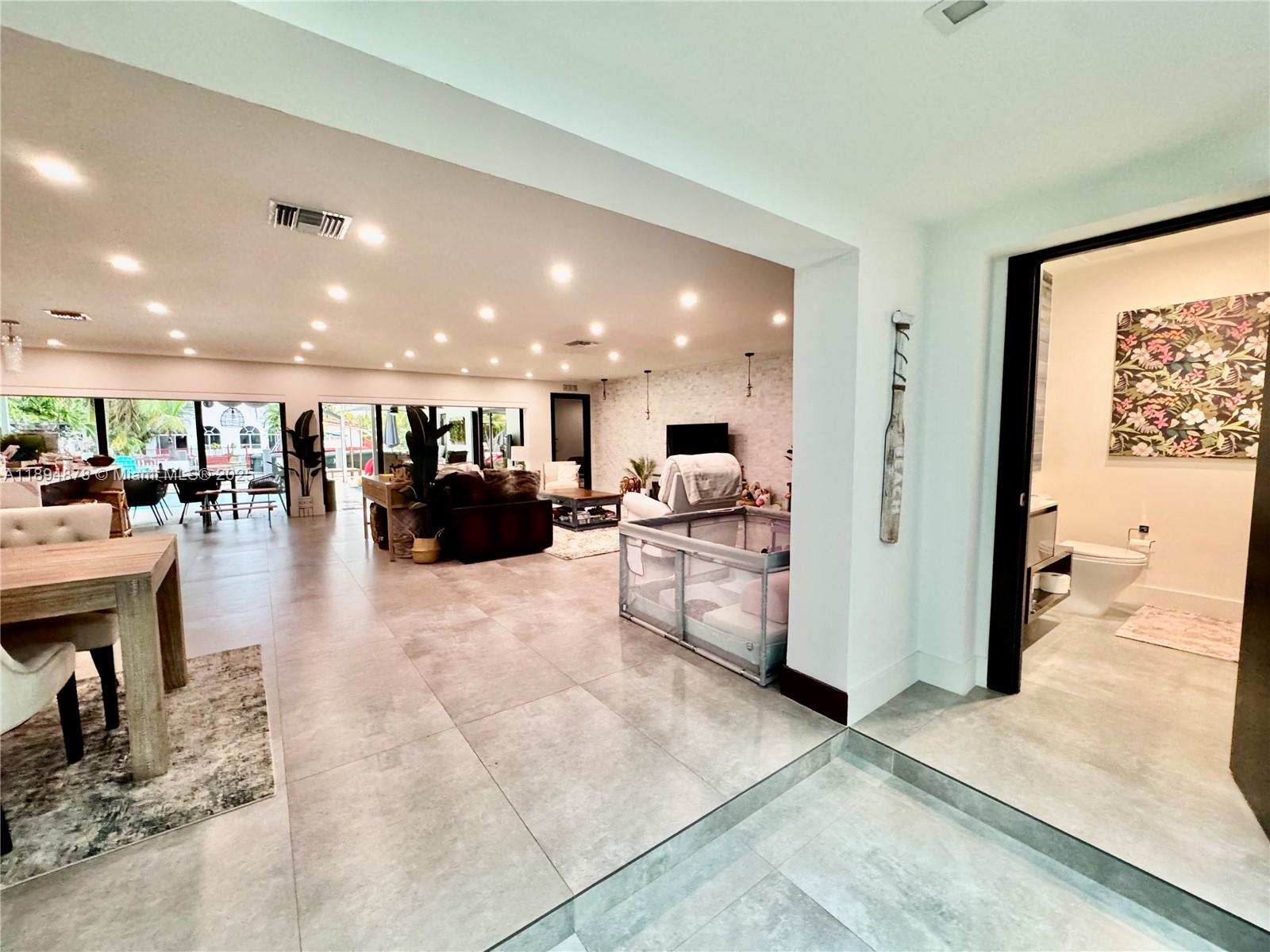 KEYSTONE ISLAND NO 4 - Residential Lease