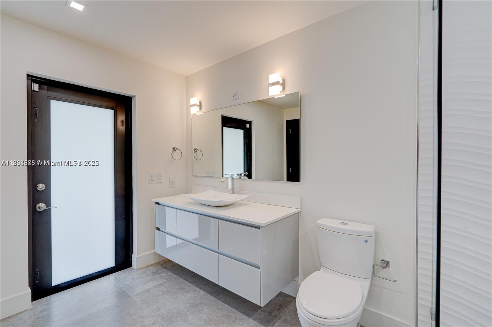 KEYSTONE ISLAND NO 4 - Residential Lease