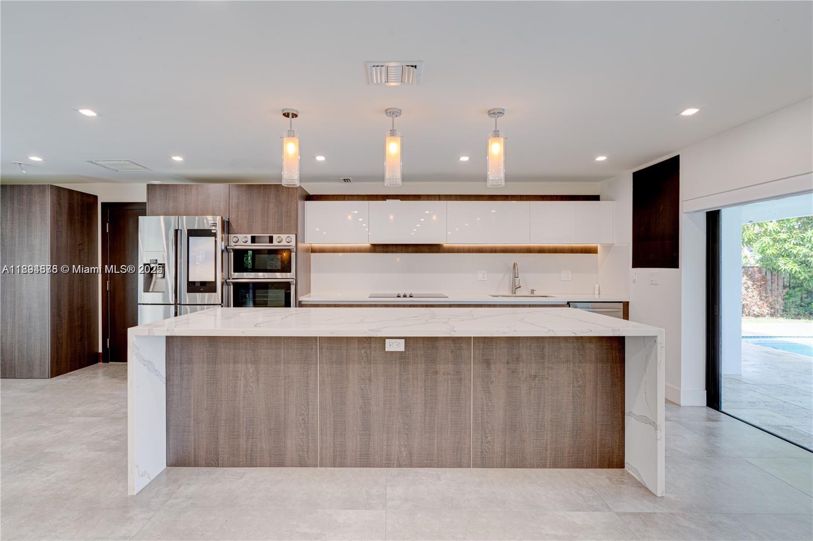 KEYSTONE ISLAND NO 4 - Residential Lease