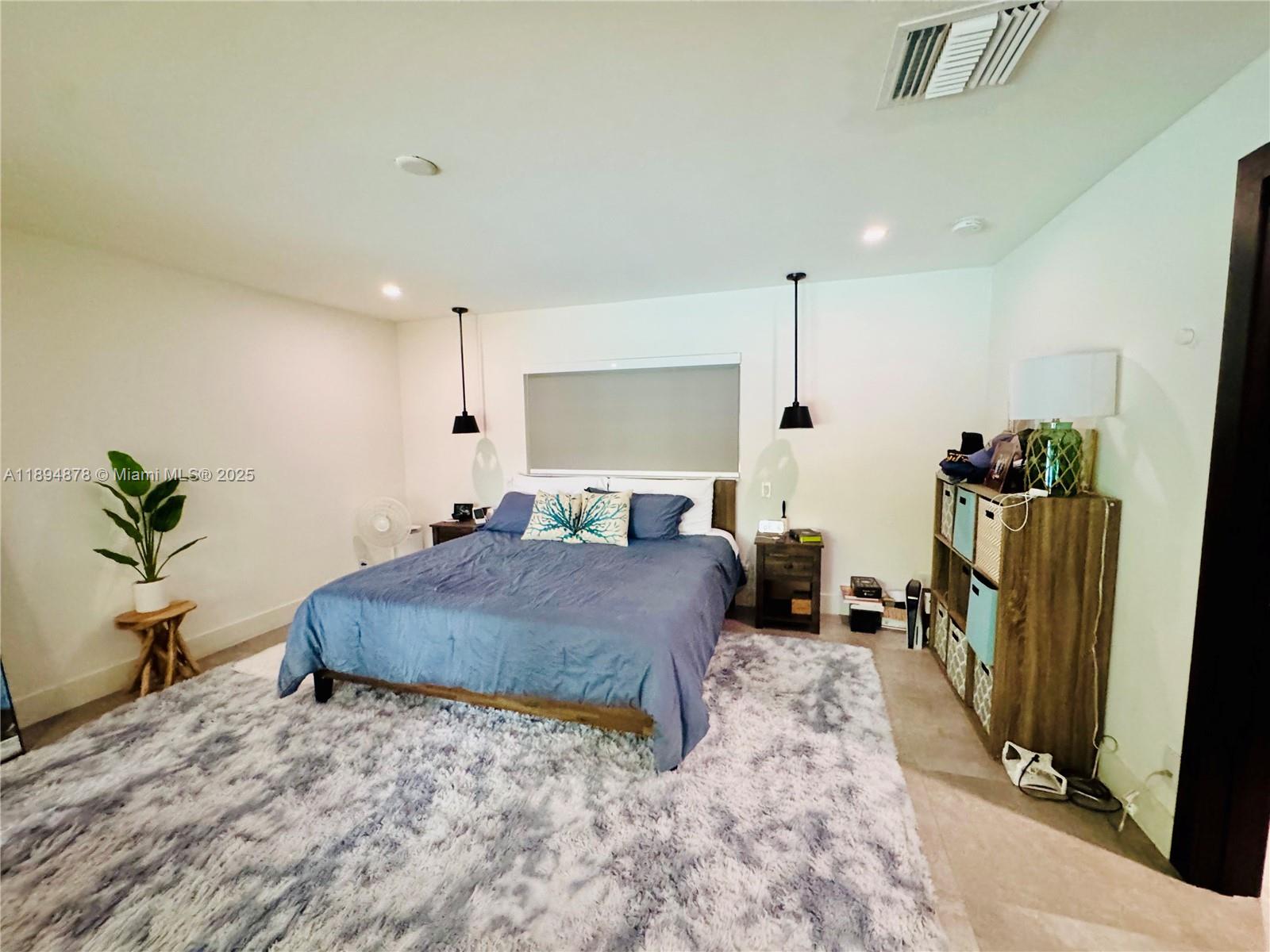 KEYSTONE ISLAND NO 4 - Residential Lease