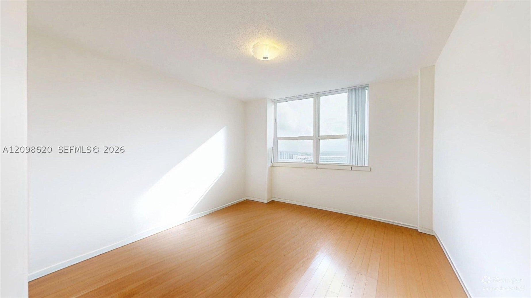 19501 W Country Club Dr 2505