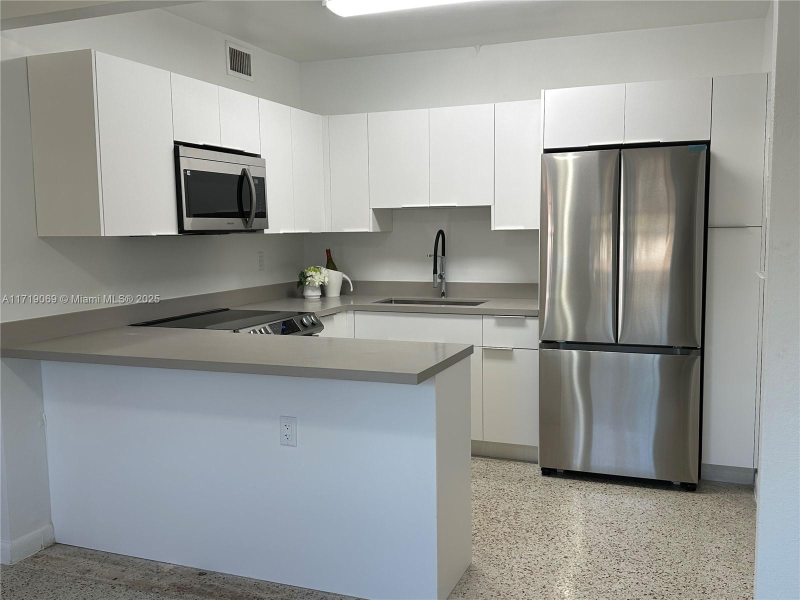 Rental Property at 5260 Nw 2nd Ter, Miami, Broward County, Florida - Bedrooms: 3 
Bathrooms: 3  - $3,500 MO.