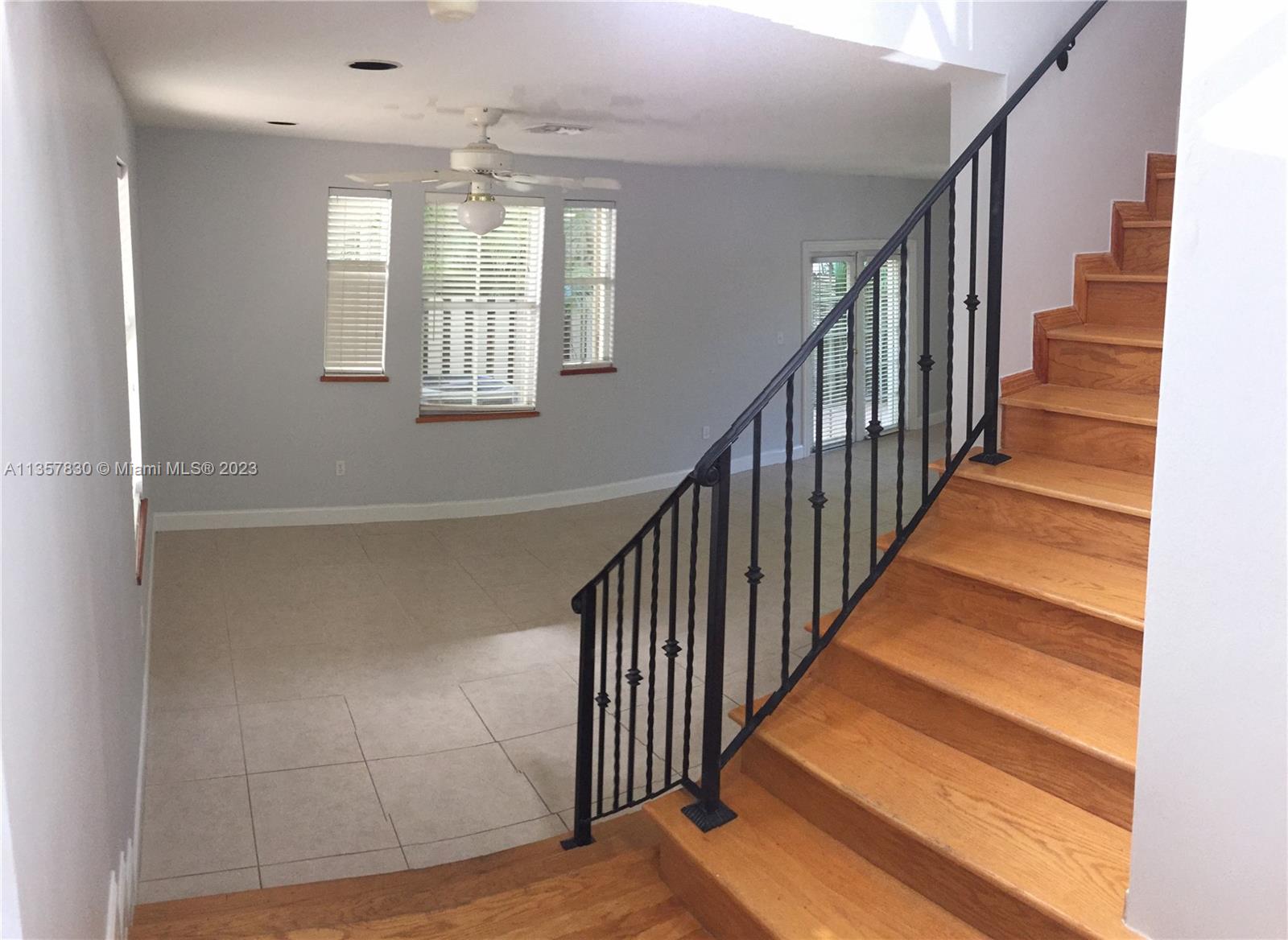 PARISIAN VILG IN THE GROV - Residential