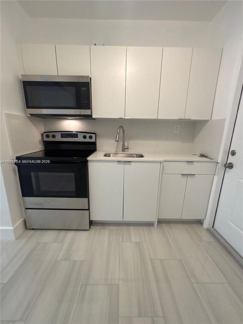 671 SW 7th St 6 Miami FL 33130