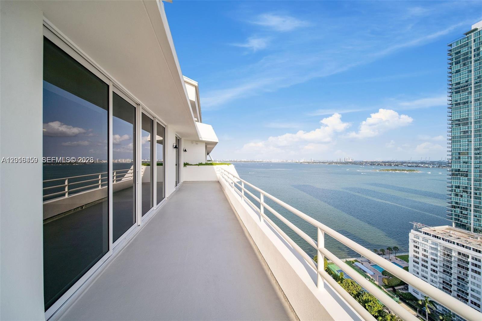 The Hamilton - Residential Lease