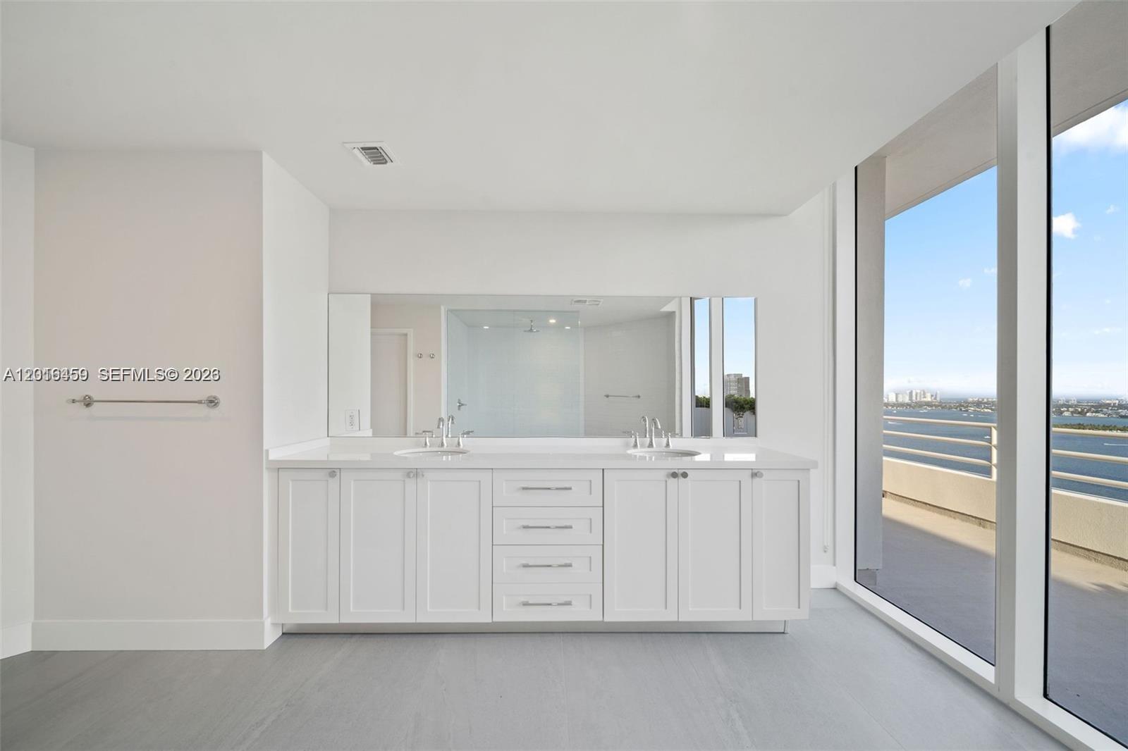 The Hamilton - Residential Lease