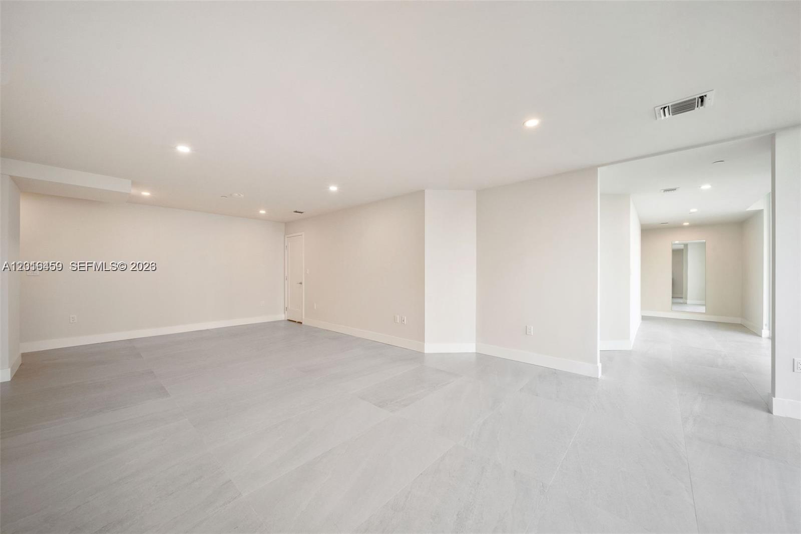 The Hamilton - Residential Lease
