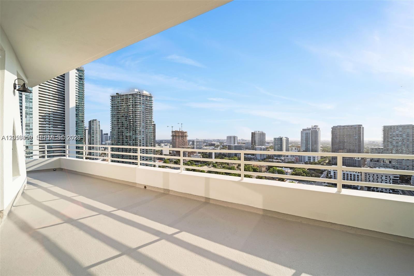 The Hamilton - Residential Lease