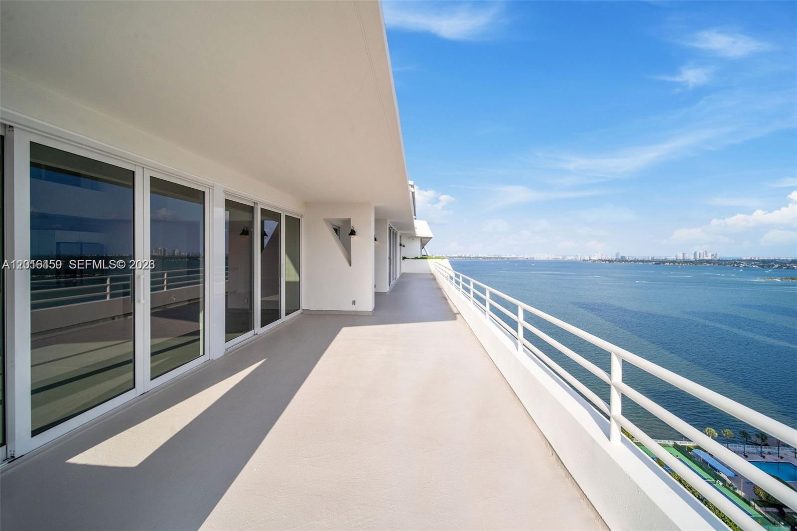 The Hamilton - Residential Lease