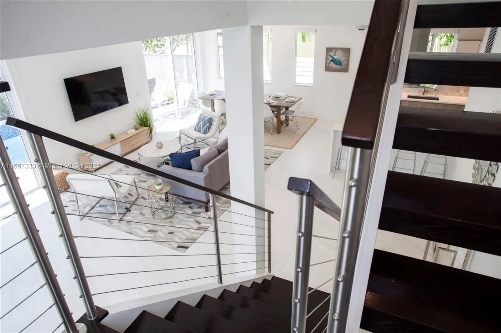 Fort Lauderdale, Florida 33304, United States, 4 Bedrooms Bedrooms, ,5 BathroomsBathrooms,Residential,Pending,31580