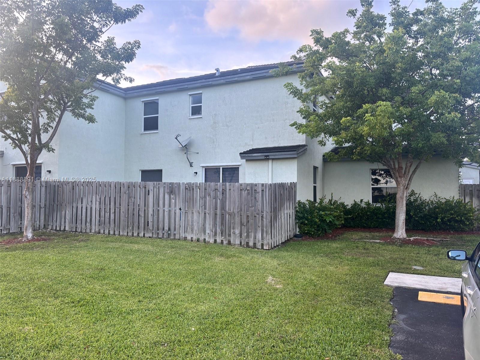 FIJI CONDO NO 1 - Residential