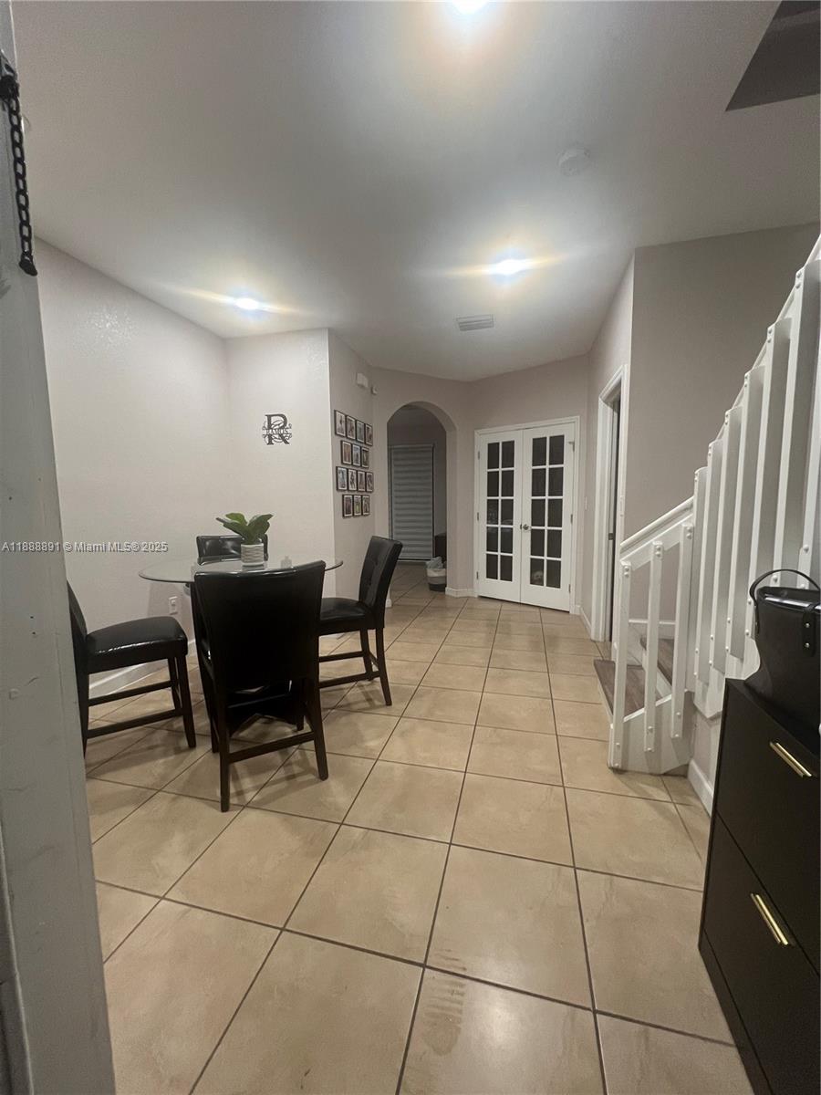 FIJI CONDO NO 1 - Residential