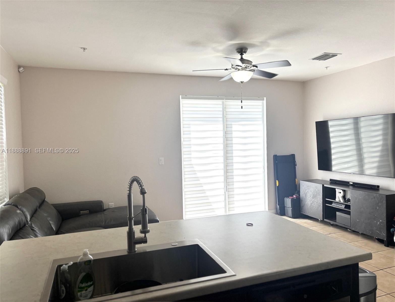 FIJI CONDO NO 1 - Residential