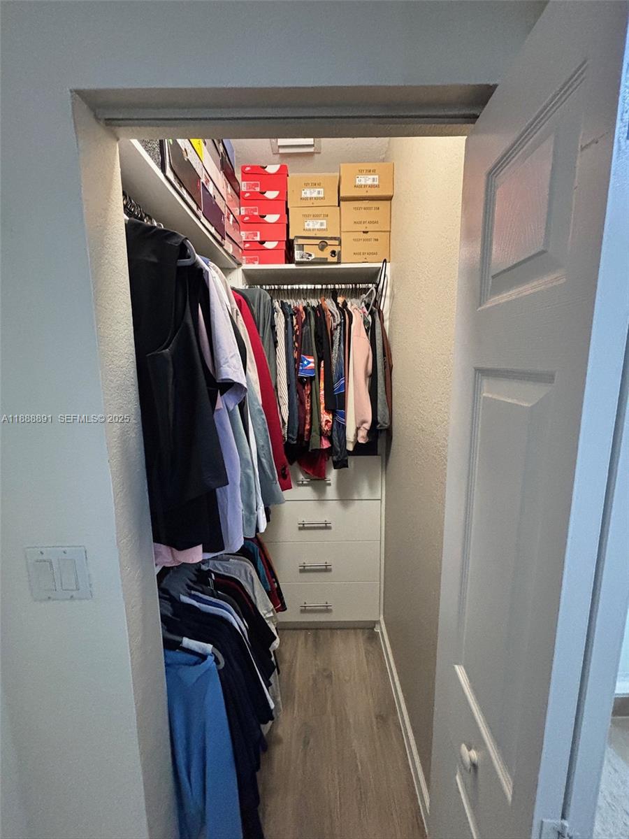 FIJI CONDO NO 1 - Residential