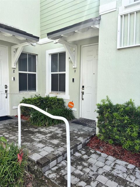 Photo of 133 SE 28th Ter #9, Homestead, FL 33033 (MLS # A11888891)