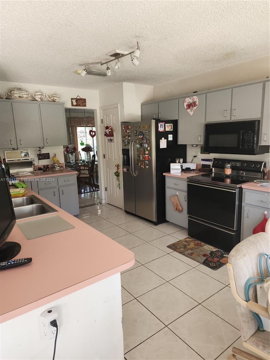 1 EH TAMPA PALMS 2C UNIT 2 - Residential