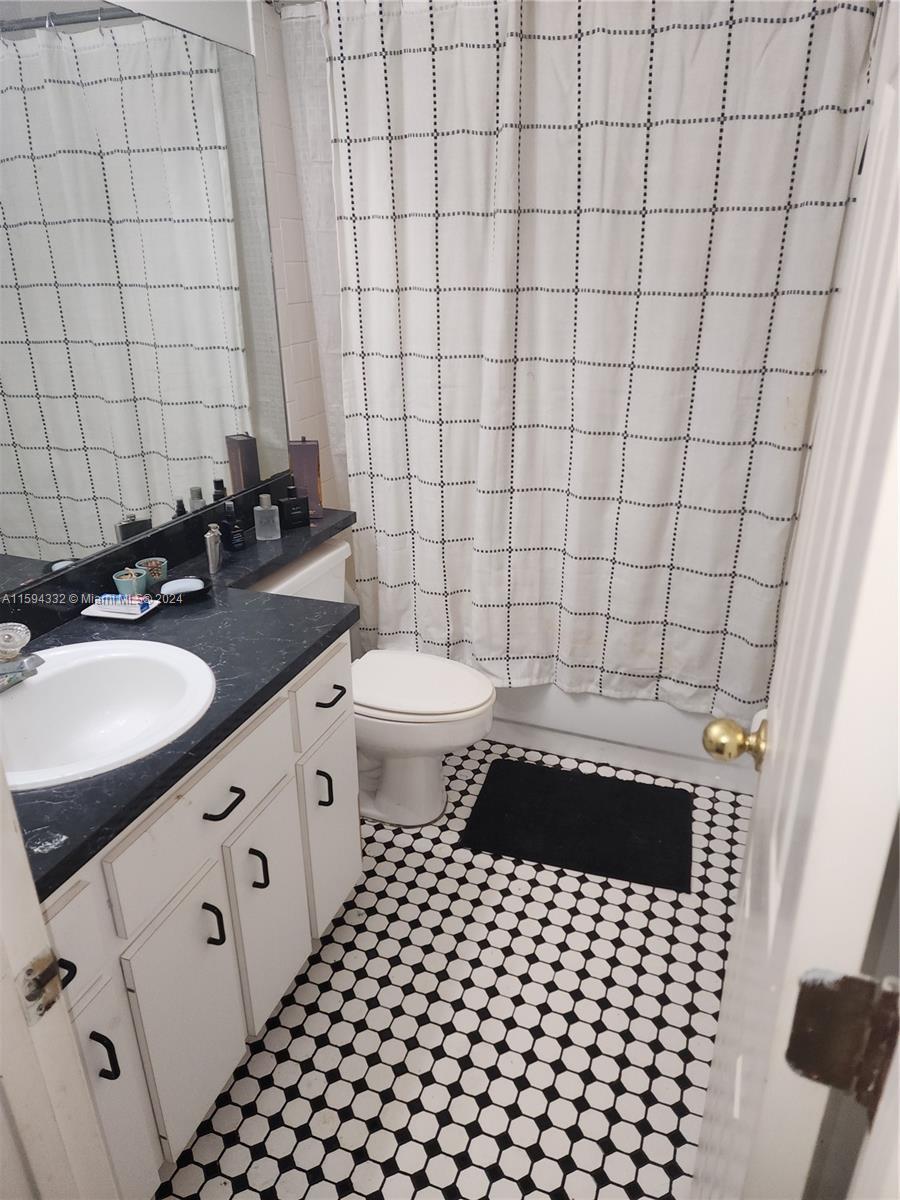 1 EH TAMPA PALMS 2C UNIT 2 - Residential