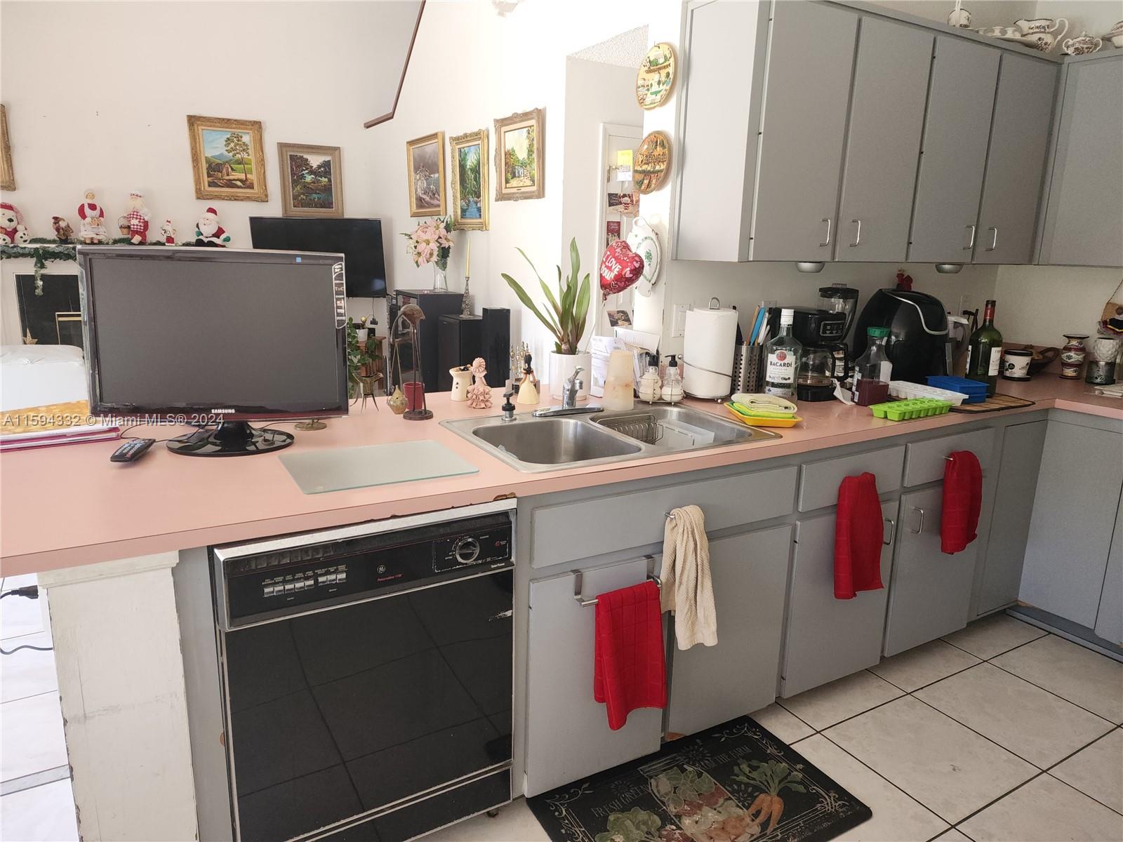 1 EH TAMPA PALMS 2C UNIT 2 - Residential