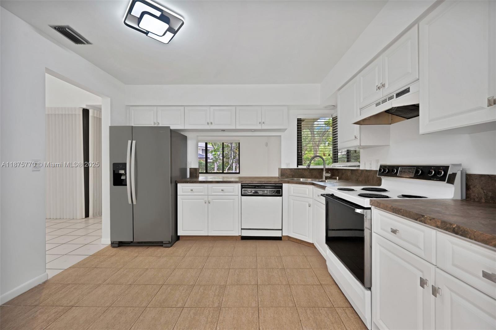 JACARANDA PARCEL 608 - Residential