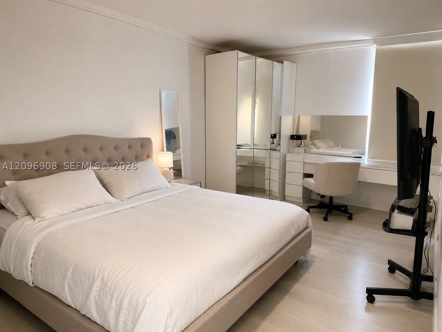 520 Brickell Key Dr A1205