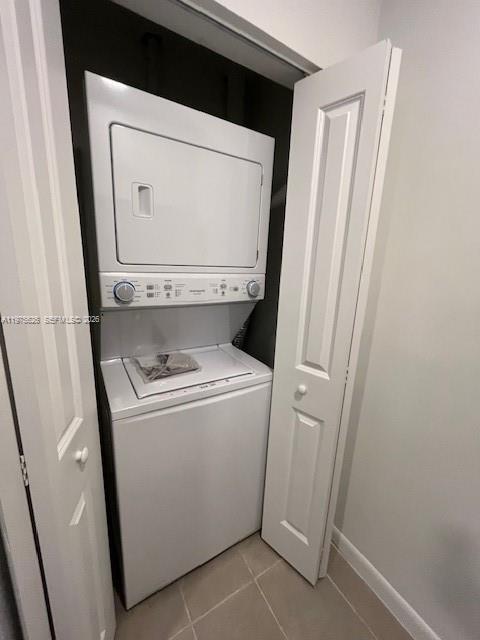 HOLLYWOOD LITTLE RANCHES - Residential Lease