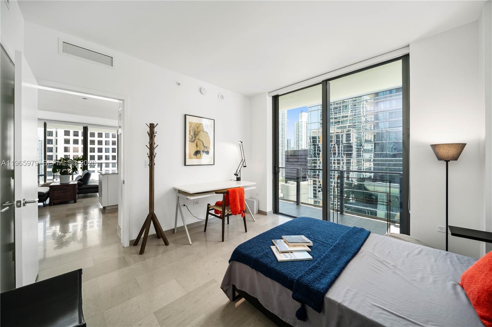 REACH CONDO - Residential