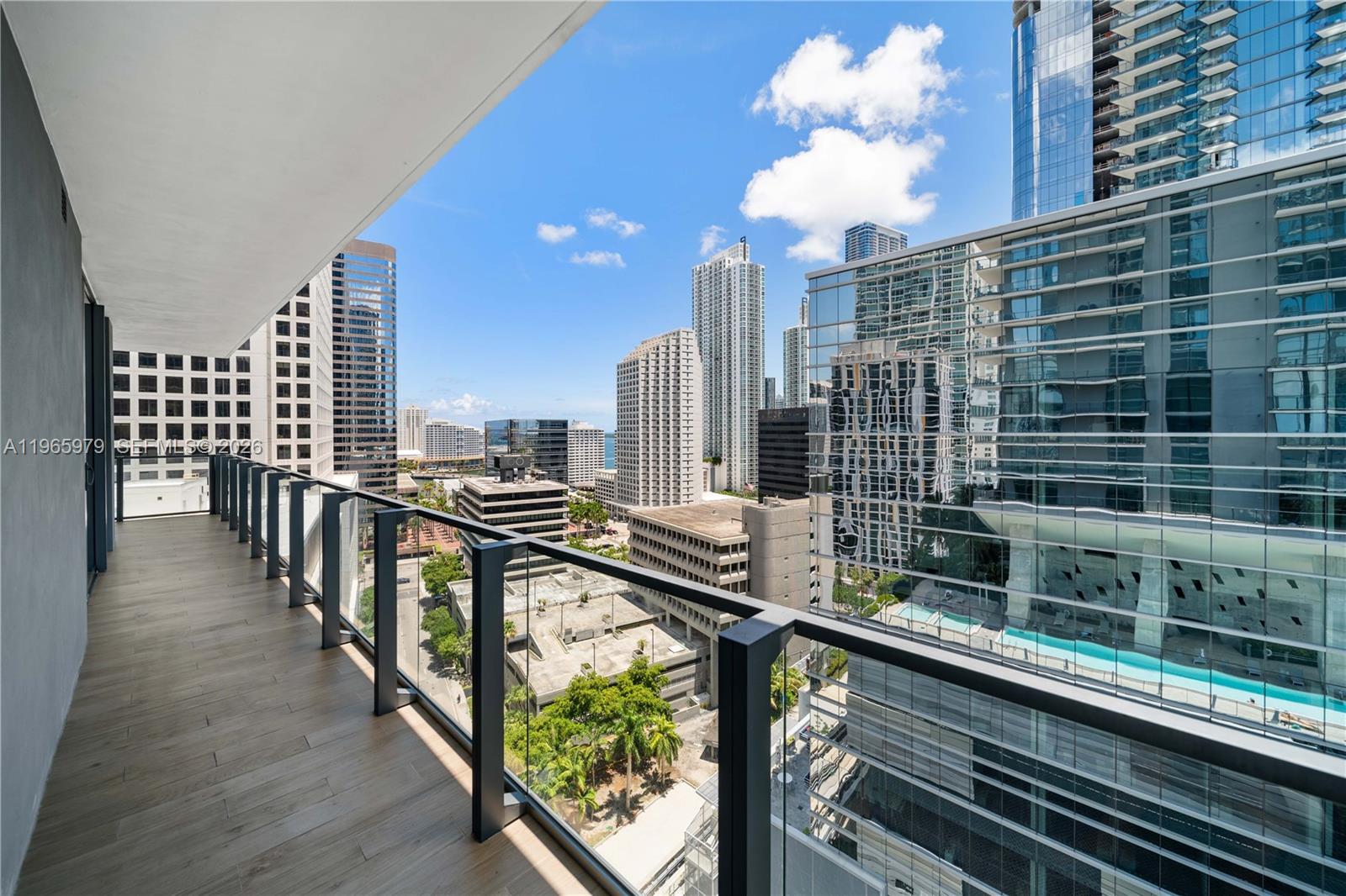 REACH CONDO - Residential