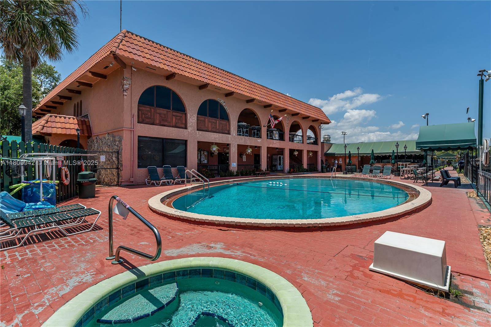 TENNIS CLUB BROOKS CONDO - Residential