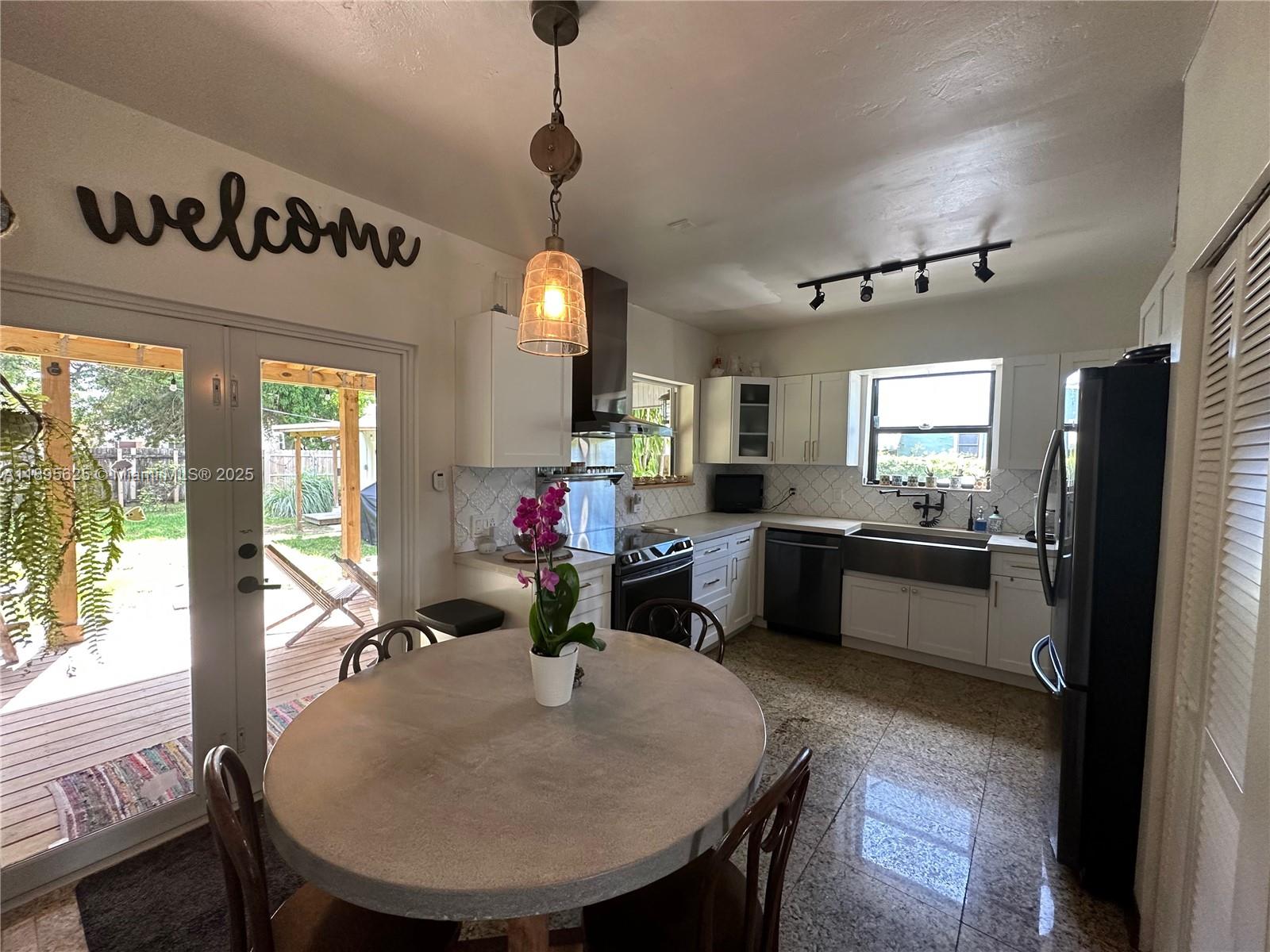 BAY VISTA PARK AMD PL - Residential Lease