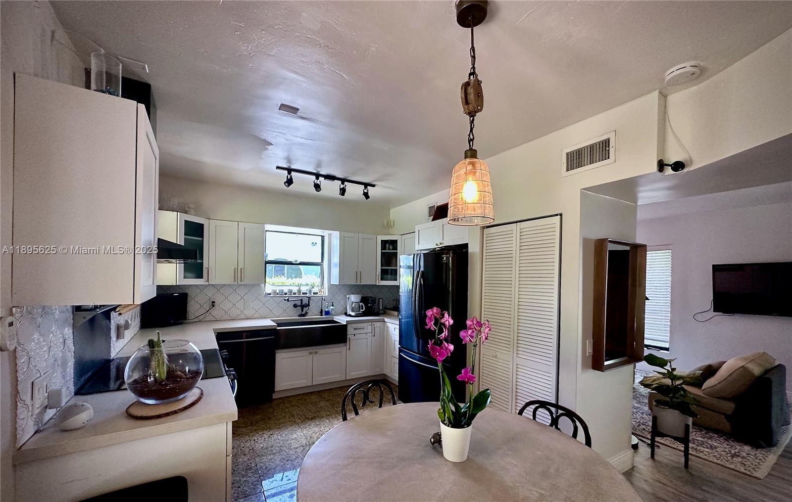 BAY VISTA PARK AMD PL - Residential Lease