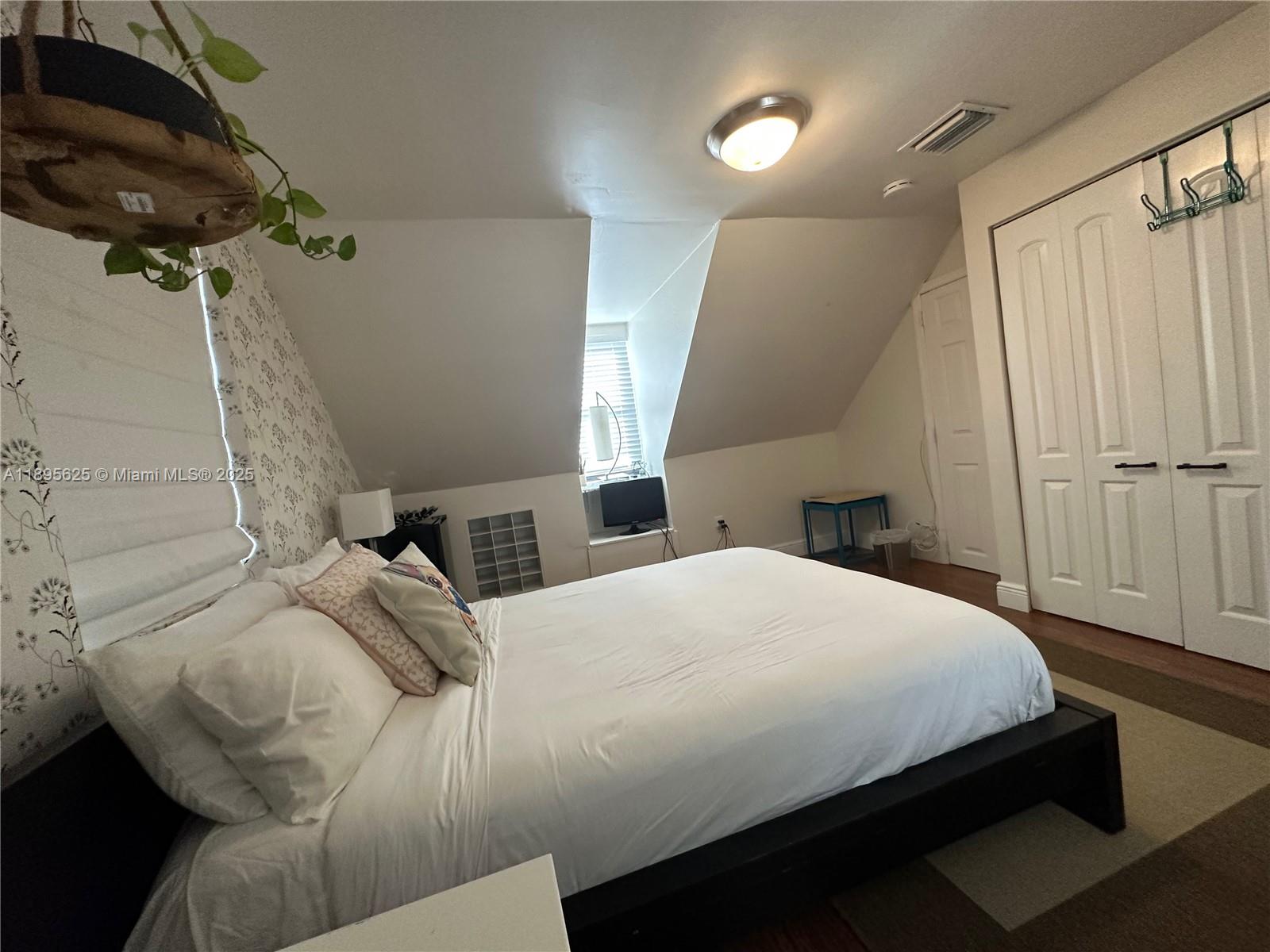 BAY VISTA PARK AMD PL - Residential Lease