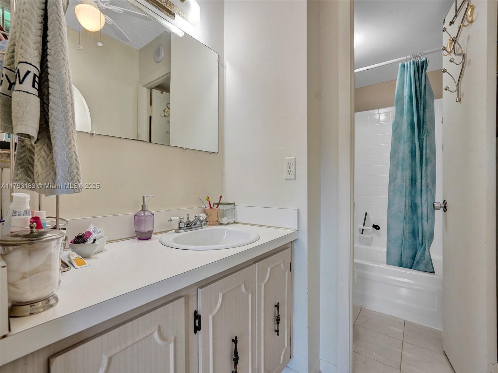 3113 S Ocean Drive 603