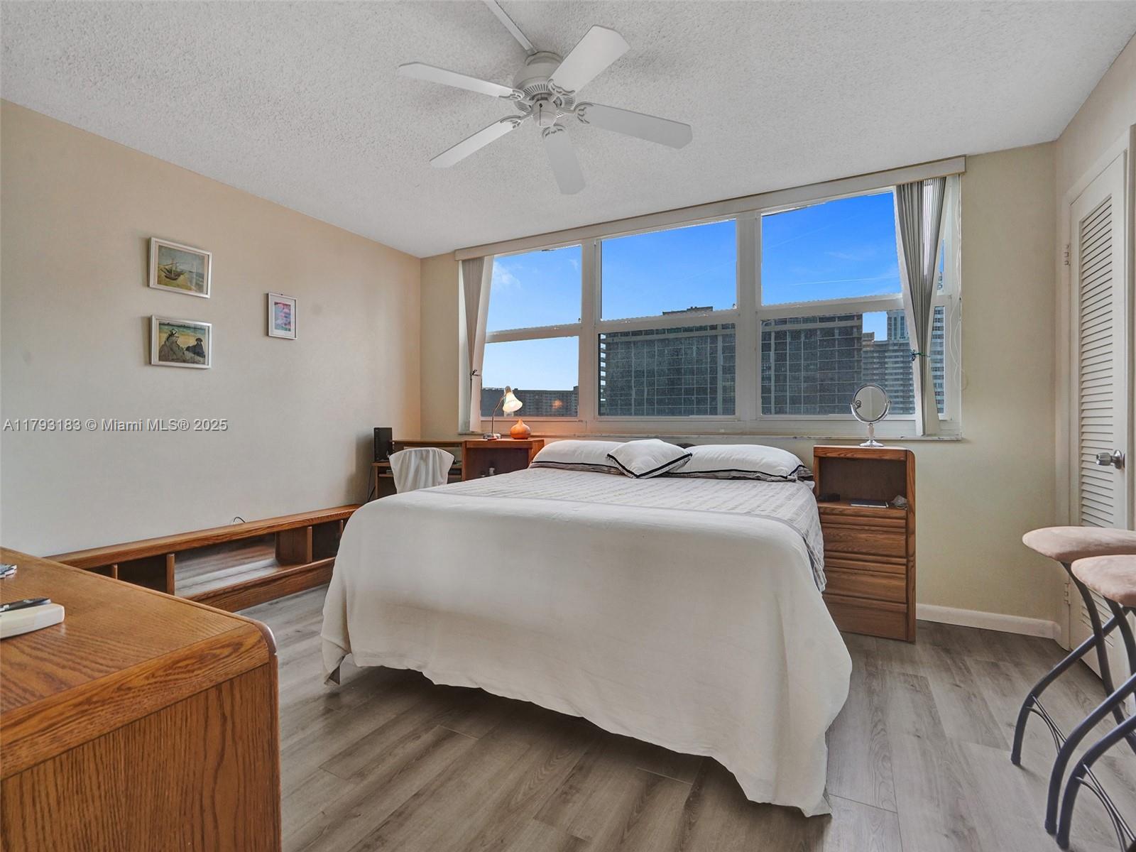 ASHLEIGH HOUSE CONDO - Residential