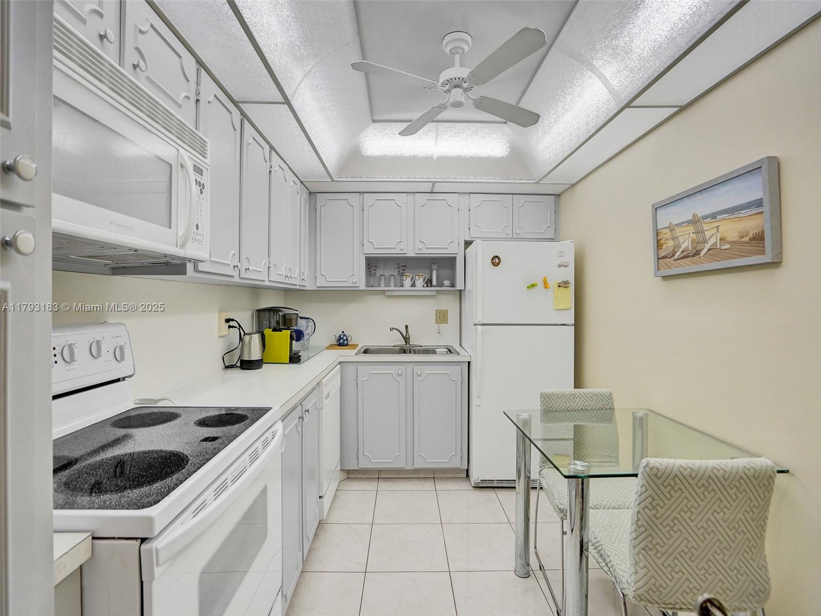 ASHLEIGH HOUSE CONDO - Residential