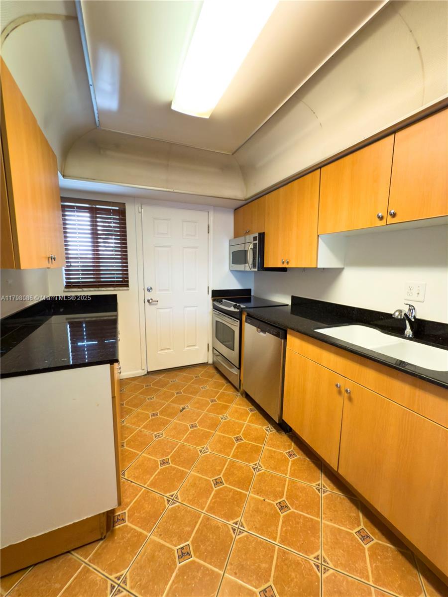 RIVIERA CONDOMINIUM APTS - Residential