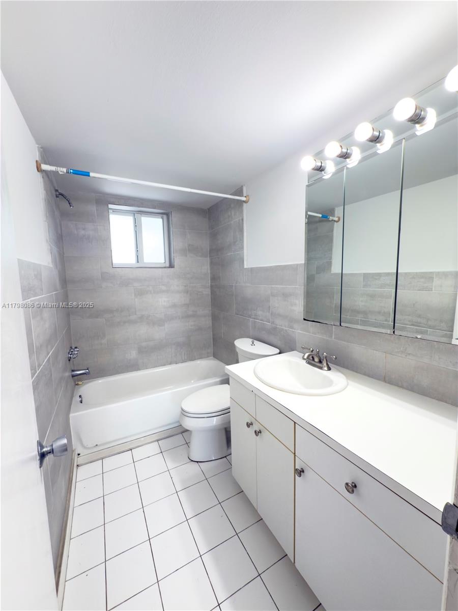 RIVIERA CONDOMINIUM APTS - Residential