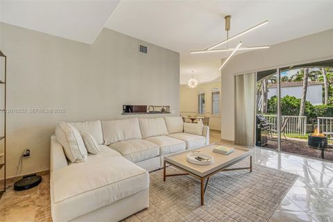 Tiny photo for 20990 NE 30th Pl, Aventura, FL 33180 (MLS # A12010253)
