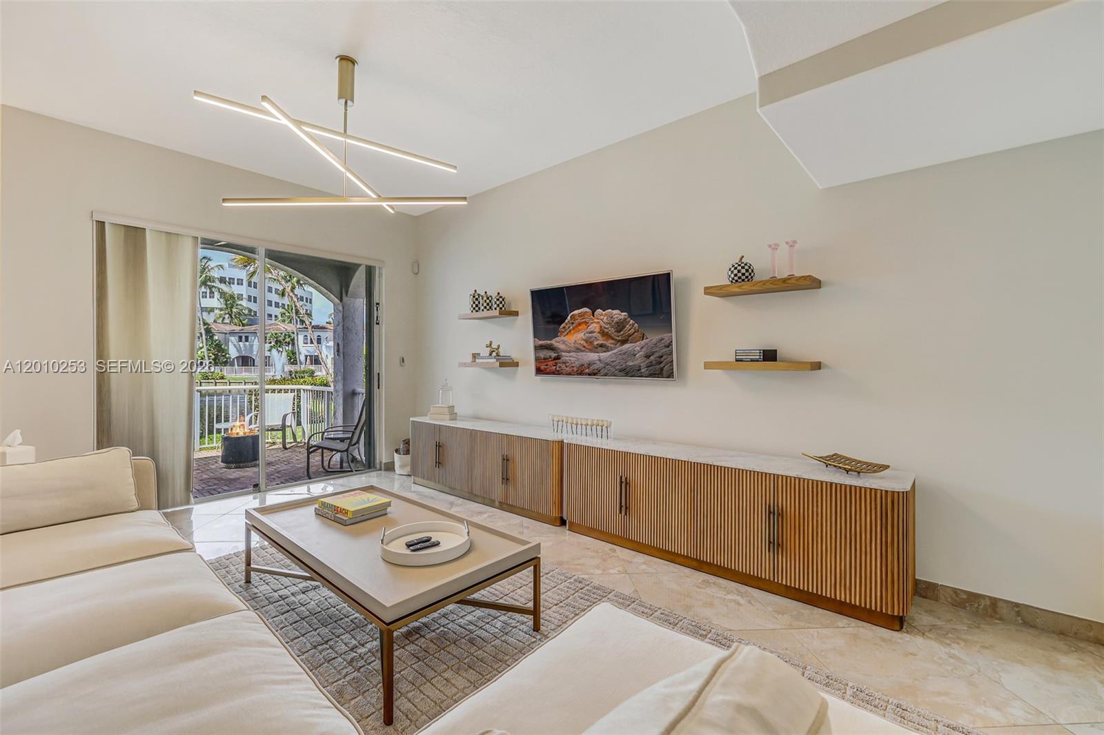 AVENTURA LAKES PHASE 1 - Residential