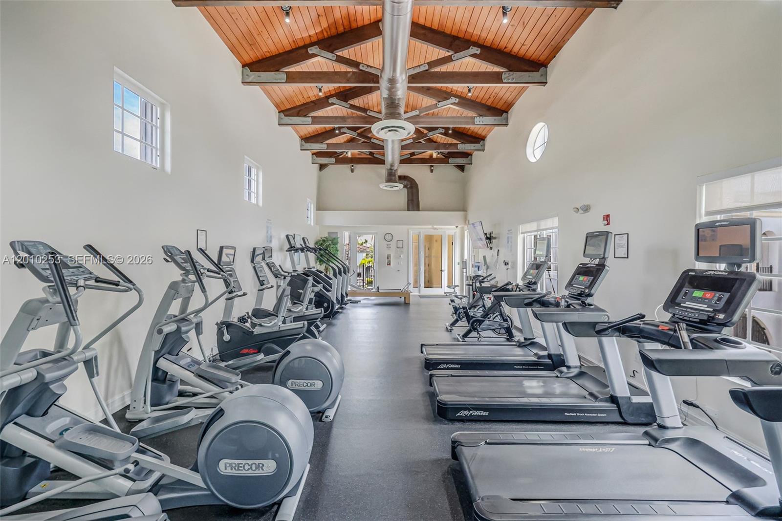 AVENTURA LAKES PHASE 1 - Residential
