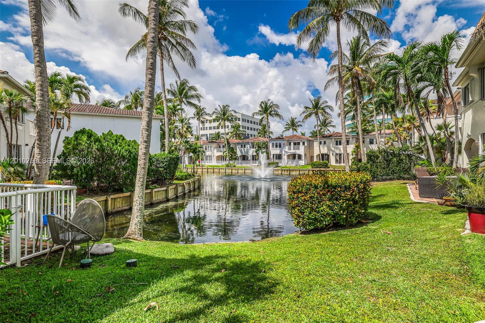 AVENTURA LAKES PHASE 1 - Residential