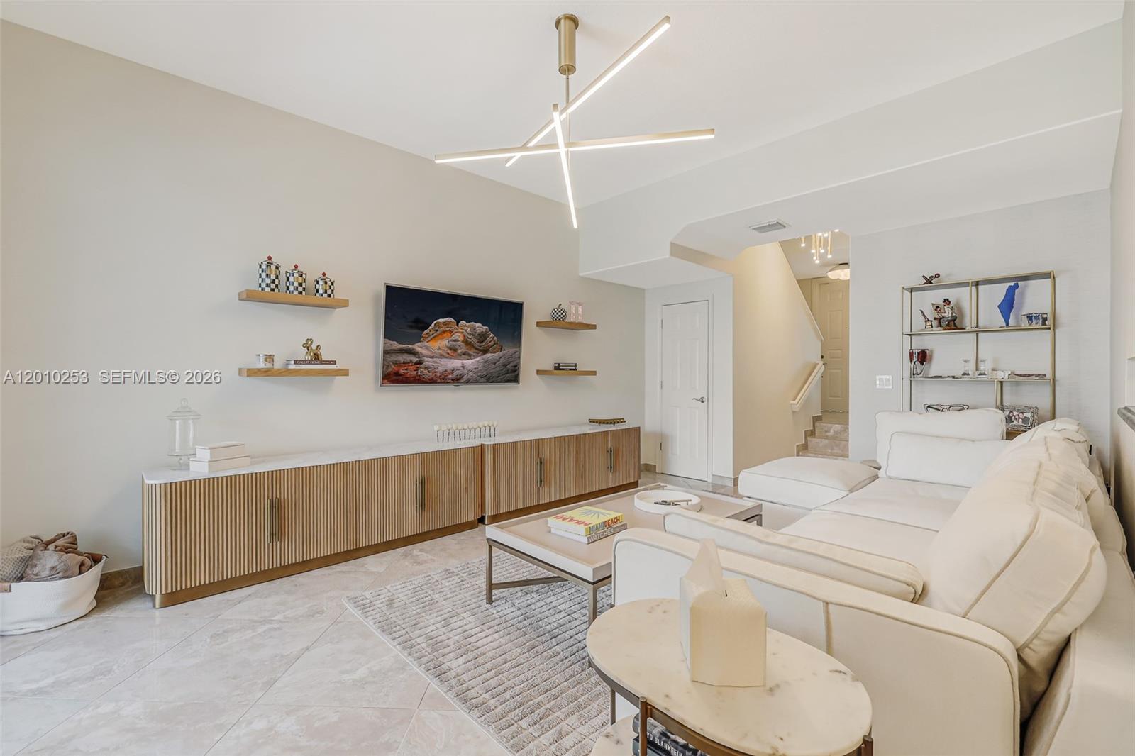 AVENTURA LAKES PHASE 1 - Residential