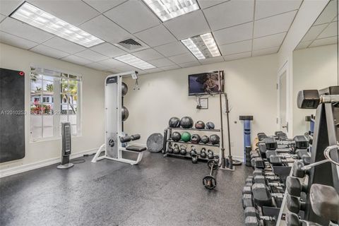 Tiny photo for 20990 NE 30th Pl, Aventura, FL 33180 (MLS # A12010253)