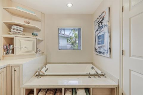 Tiny photo for 20990 NE 30th Pl, Aventura, FL 33180 (MLS # A12010253)