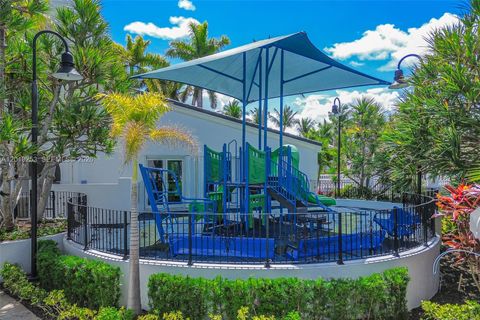 Tiny photo for 20990 NE 30th Pl, Aventura, FL 33180 (MLS # A12010253)