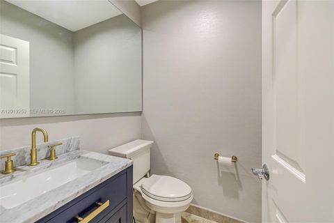 Tiny photo for 20990 NE 30th Pl, Aventura, FL 33180 (MLS # A12010253)
