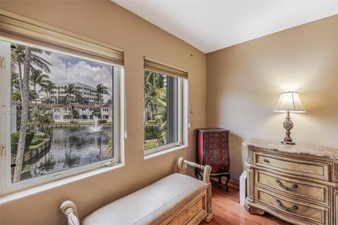 Tiny photo for 20990 NE 30th Pl, Aventura, FL 33180 (MLS # A12010253)