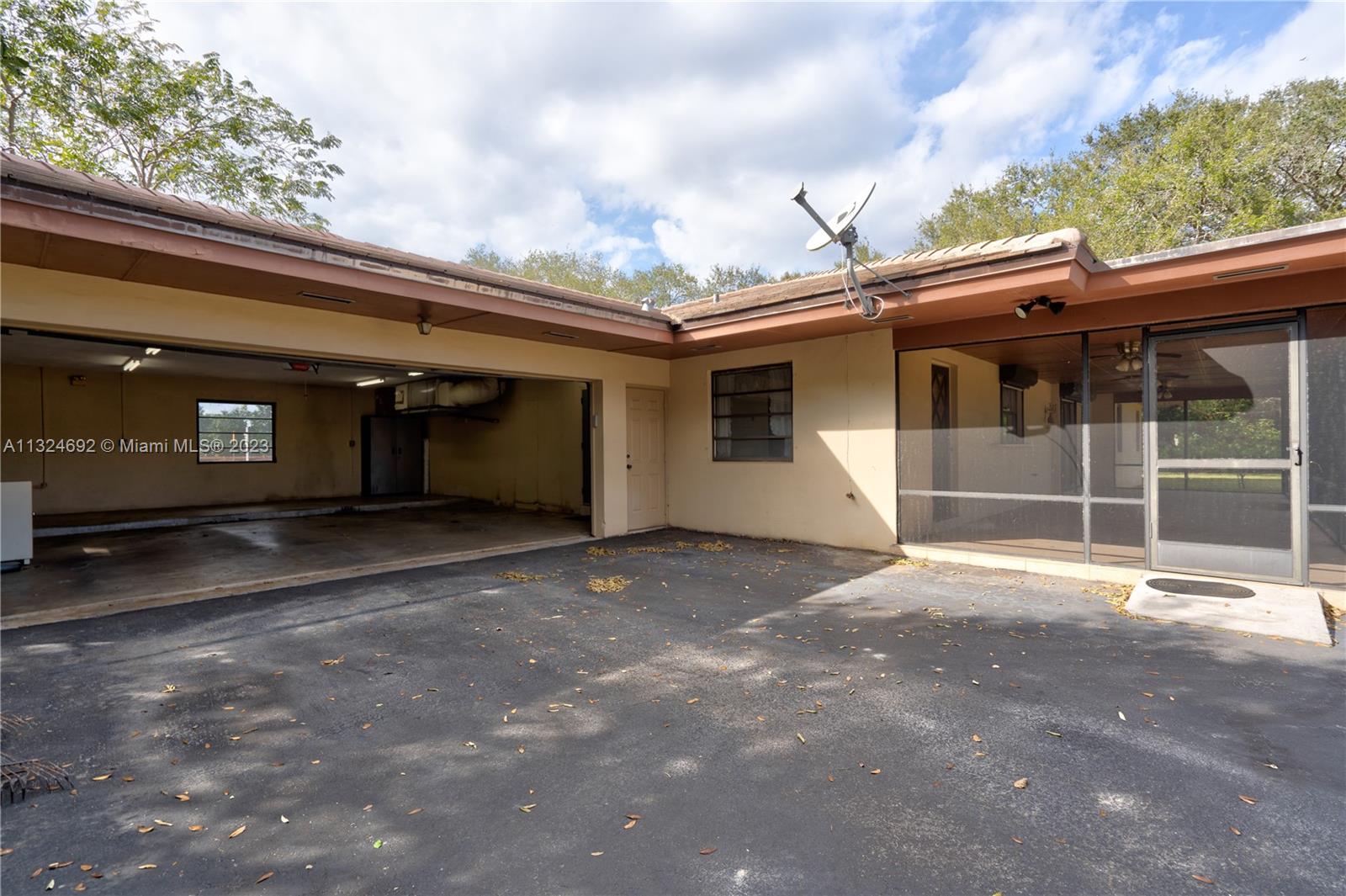 The Redlands - Residential