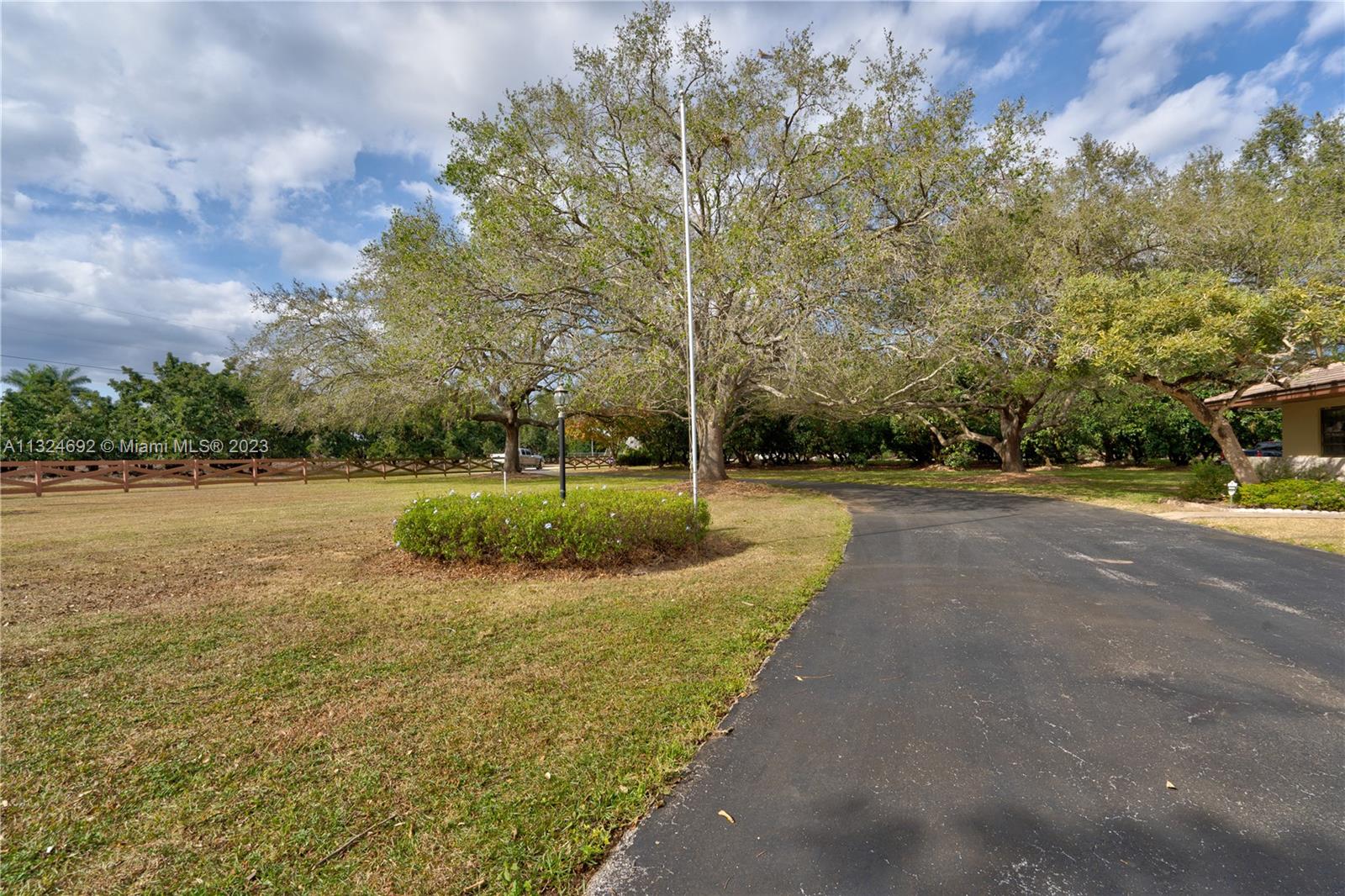 The Redlands - Residential