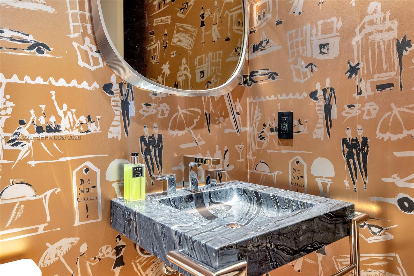 CONTINUUM ON SOUTH BEACH - Residential Lease